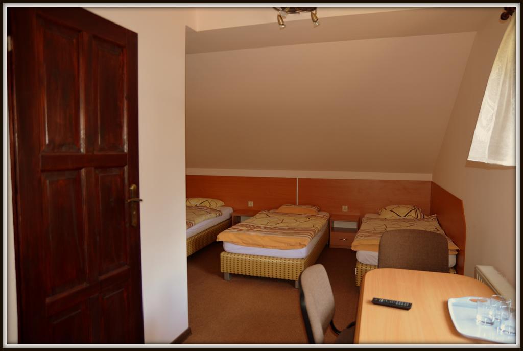 Bed and Breakfast Lesny Zakatek Smardzewice Exterior foto