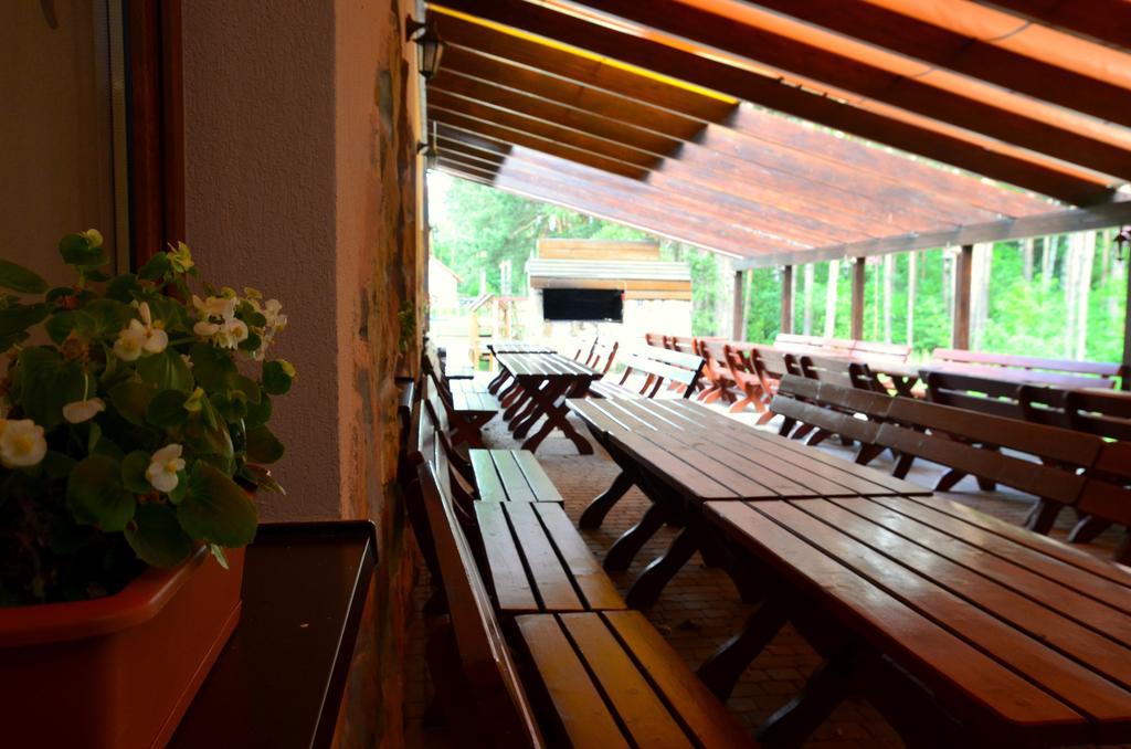 Bed and Breakfast Lesny Zakatek Smardzewice Exterior foto